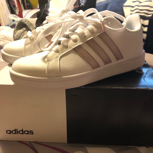 adidas Women's Grand Court Tennis Shoes - Picture 2 of 6